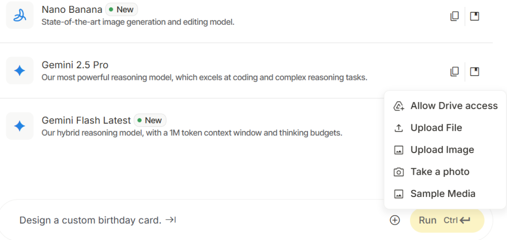 右下の「＋」をクリックし、「Upload File」を選択すると、Excelをアップロード可能